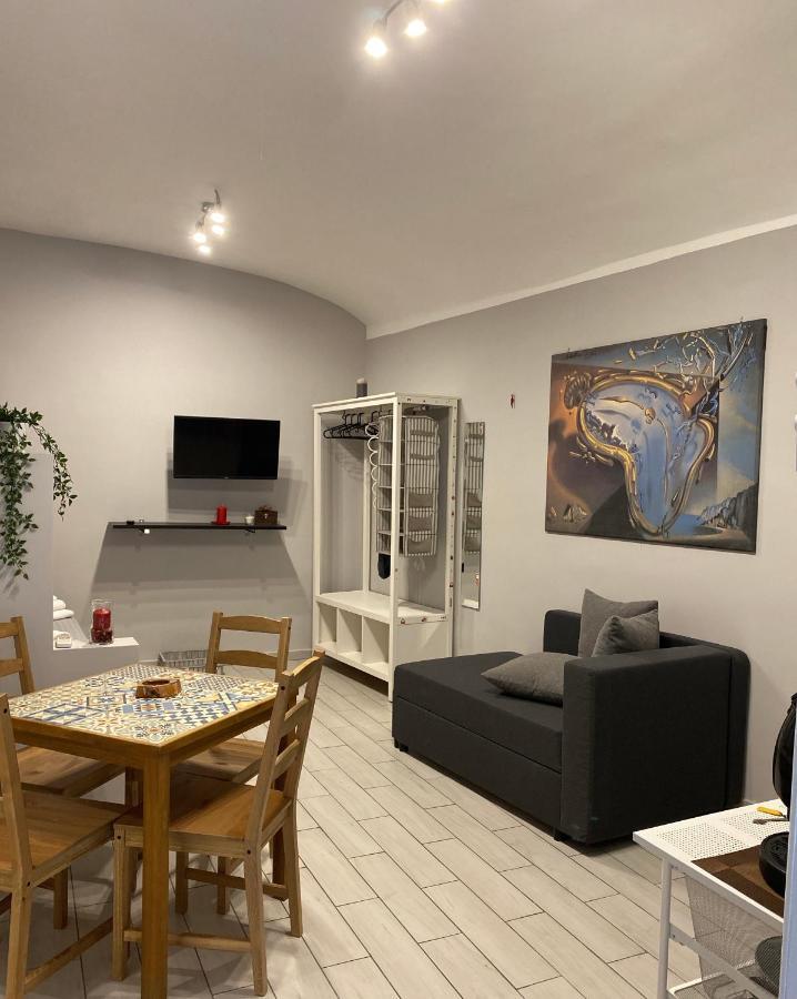 Ropelli Santa Chiara Apartment Наполи Екстериор снимка