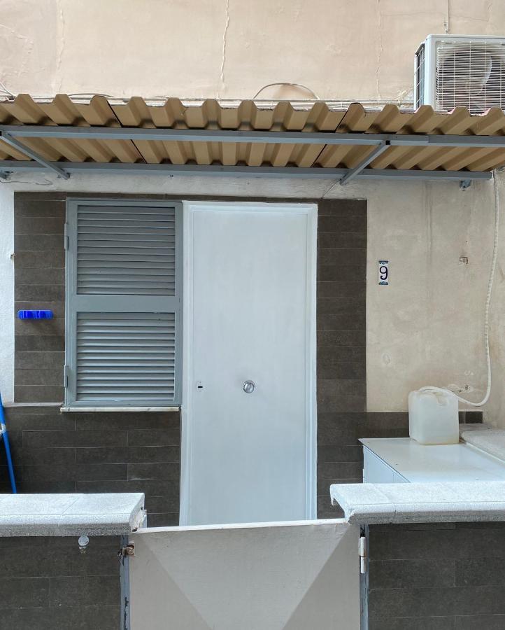 Ropelli Santa Chiara Apartment Наполи Екстериор снимка